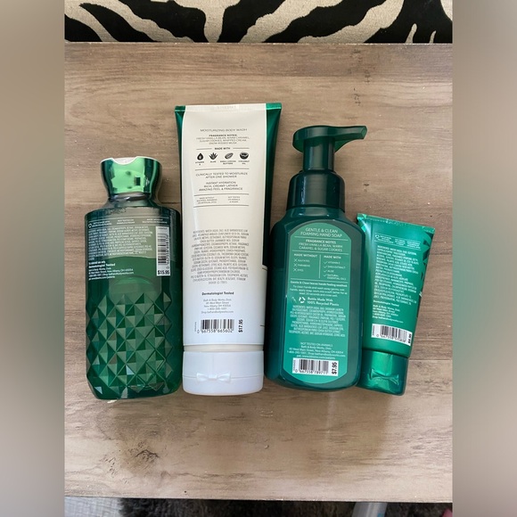 4 Piece Bath & Body Works Vanilla Bean Noel Body Wash, soap, Lotion Set - Picture 5 of 5